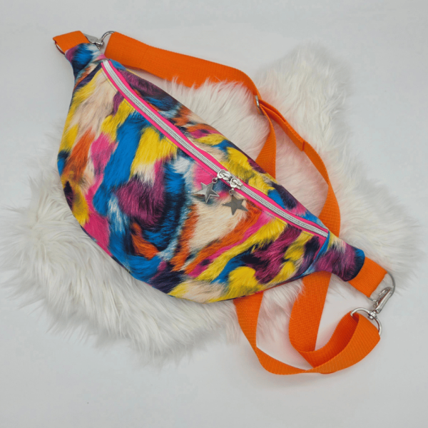 Gürteltasche / Crossbody Bag Junis - Felloptik